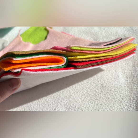 Sew Mini Treats / Felt Food Craft Kit by Klutz & Gorgeously Gruesome Zombies Kit - Picture 10 of 10